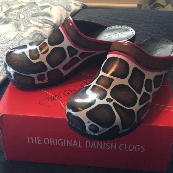 Sanita hand painted leopard, open back clog - Picture 2 of 8
